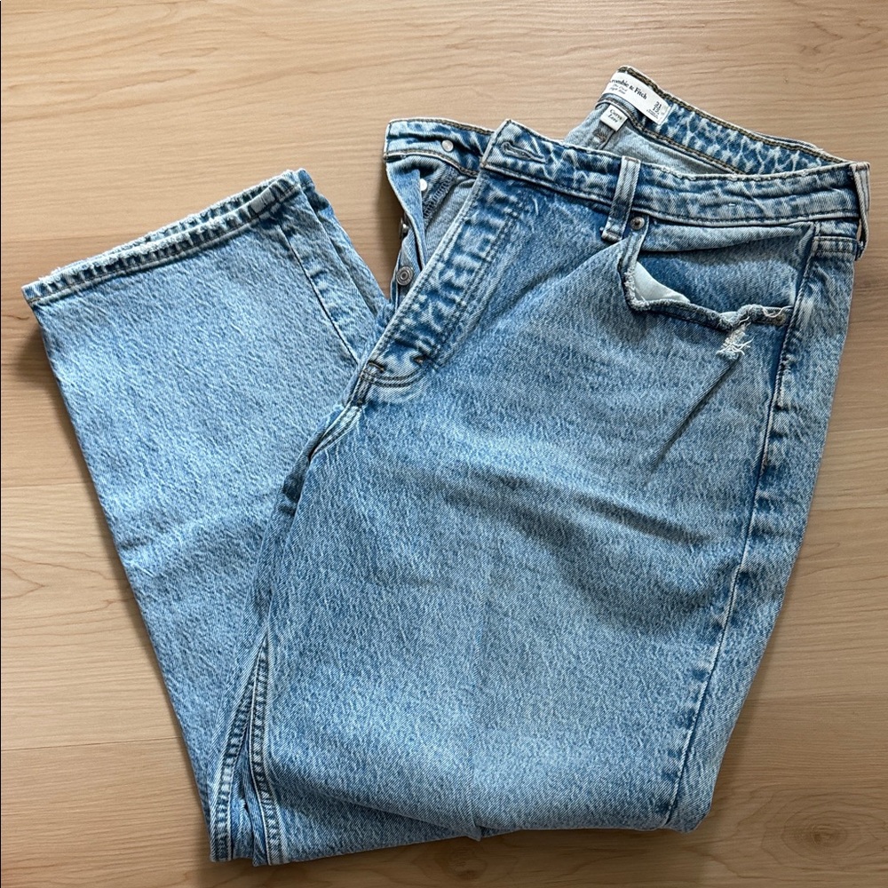 Abercrombie the Dad High Rise